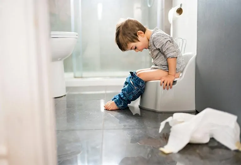 Oh Crap Potty Training Method: How It Works, Pros, Cons, and Tips