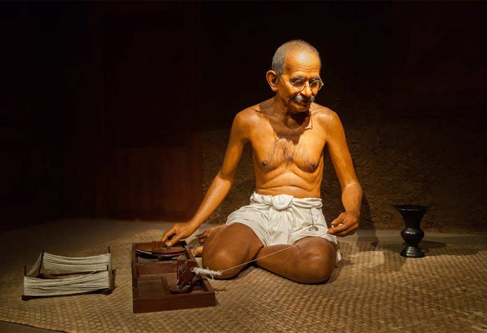 गांधी जयंती पर कोट्स, विशेस, मैसेज और स्टेटस