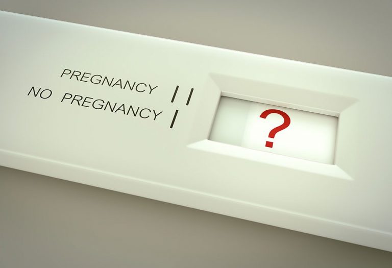गुप्त गर्भारपण – कारणे, लक्षणे आणि ते कसे शोधावे?