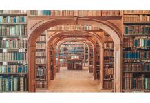 Essay On Library In Hindi