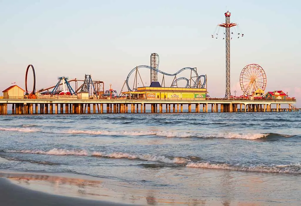 Explore Pleasure Pier