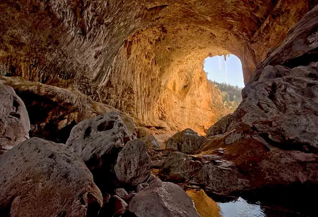 Tonto Natural Bridge State Park