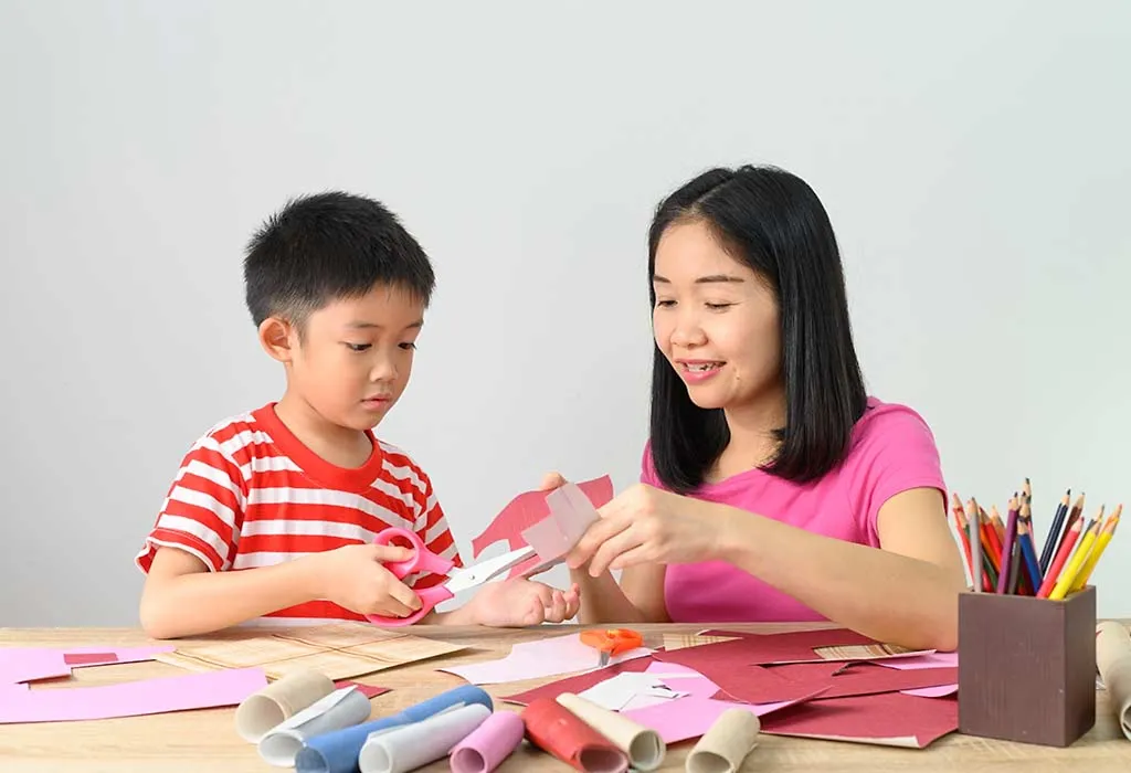 Types of Mothers: The Crafty Mom