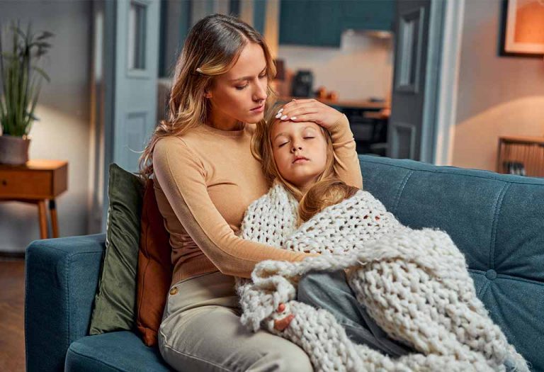 Mononucleosis (Mono) in Kids - Causes, Symptoms, and Treatment