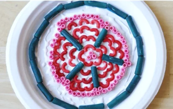 Pasta rangoli