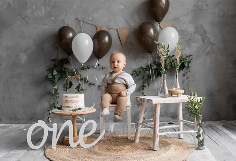 30 Adorable First Birthday Photoshoot Ideas