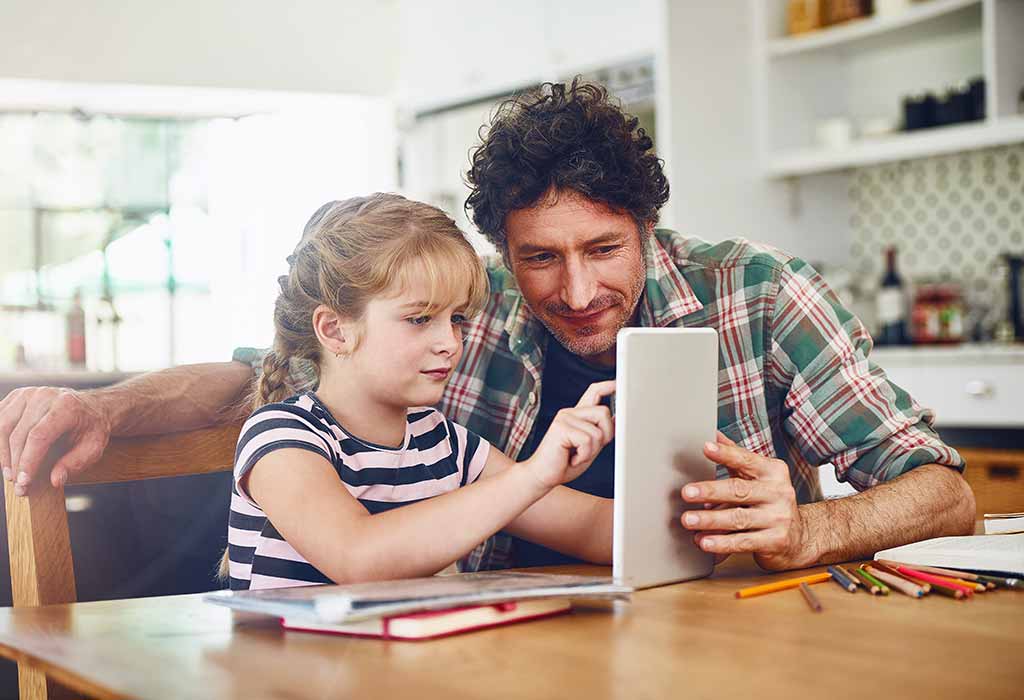 The Role of Parents in Encouraging Online Reading