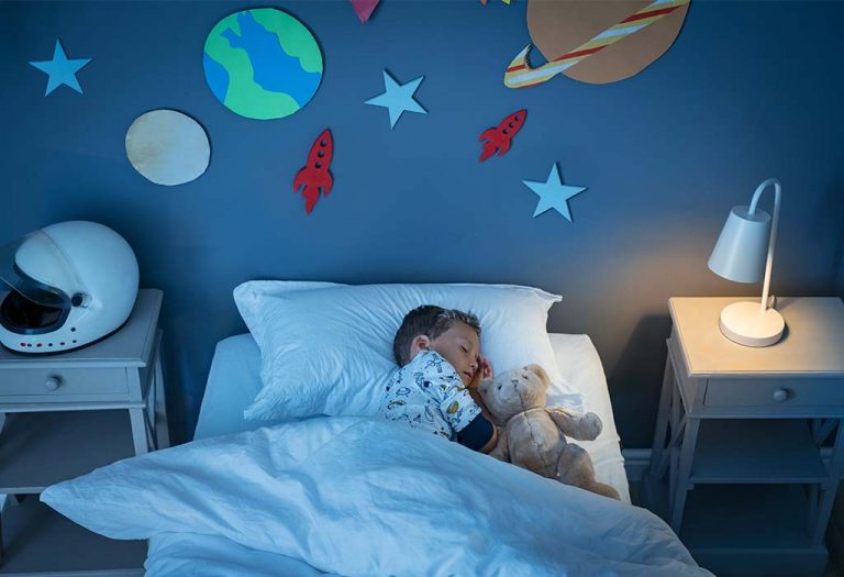 When to Transition to Toddler Bed