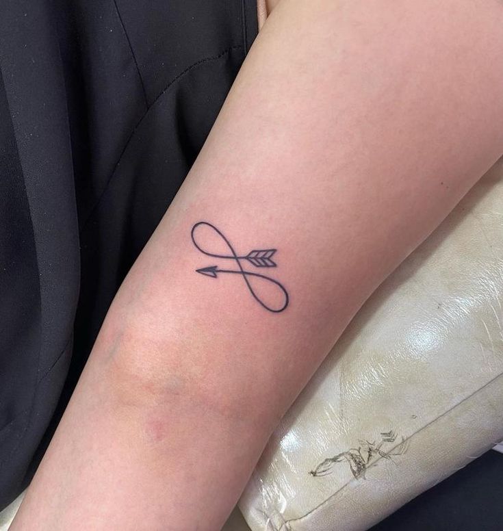 Infinity Arrows