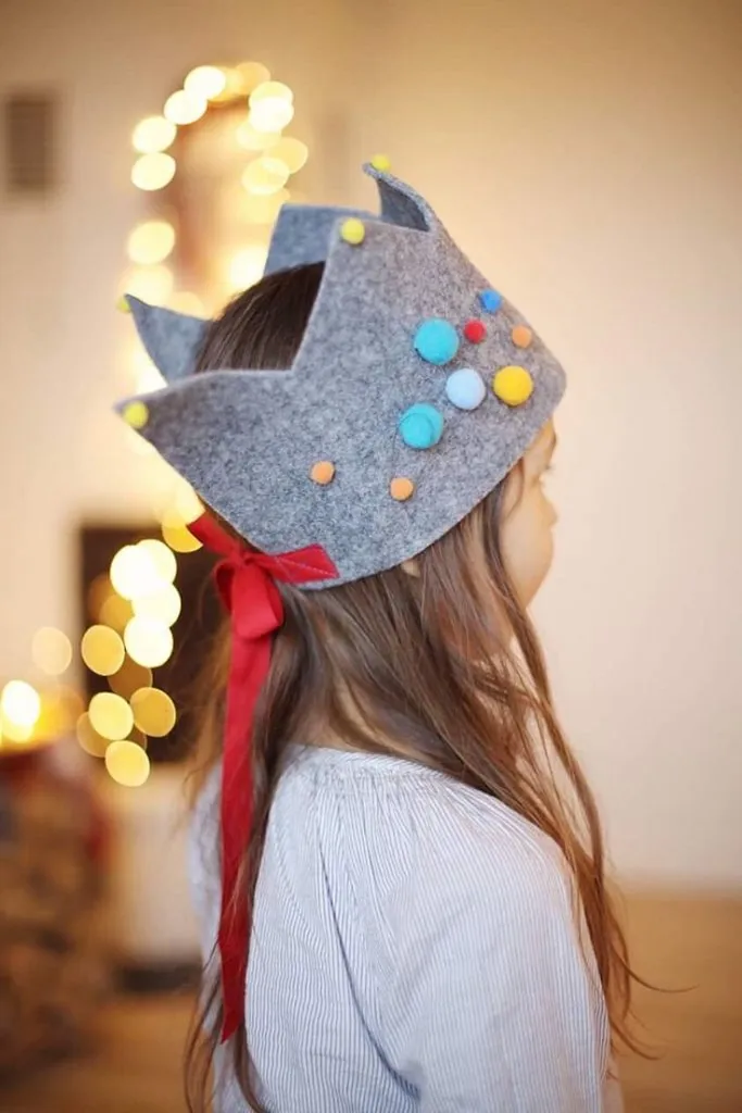 Felt Crown
