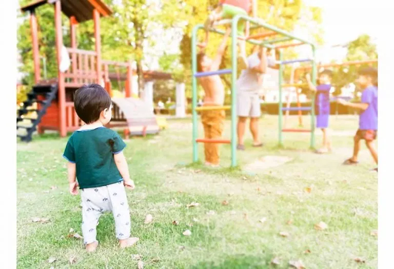 Onlooker Play: What It Is and Why It Matters in Child Development