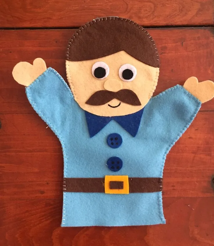 Puppet Faces Using Felt