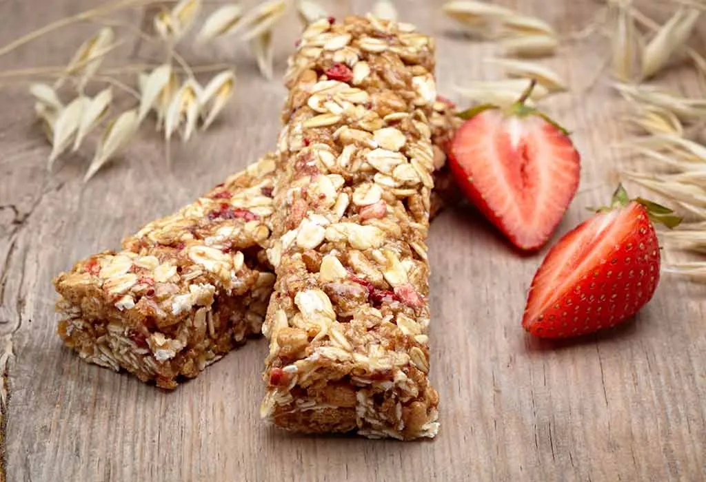 Oats and Berry Protein Bars