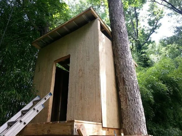 Lean-To Tree House Lean-To Tree House