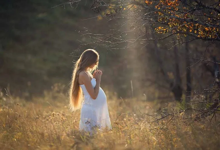 12 Powerful Prayers for Pregnancy