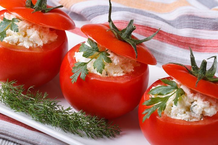 Tomato Cups With Avocado and Cottage Cheese Filling