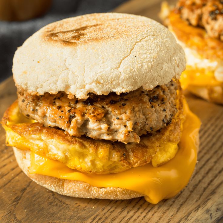 Sandwich with chicken sausage and hash brown