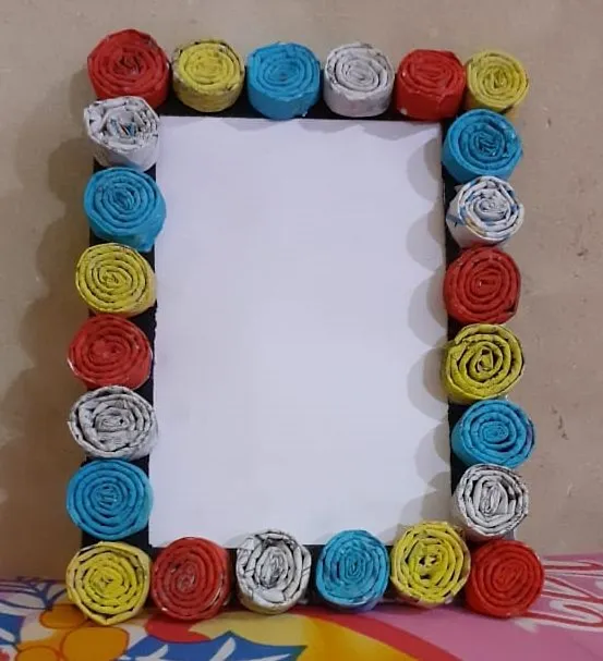 Newspaper Swirl Frame