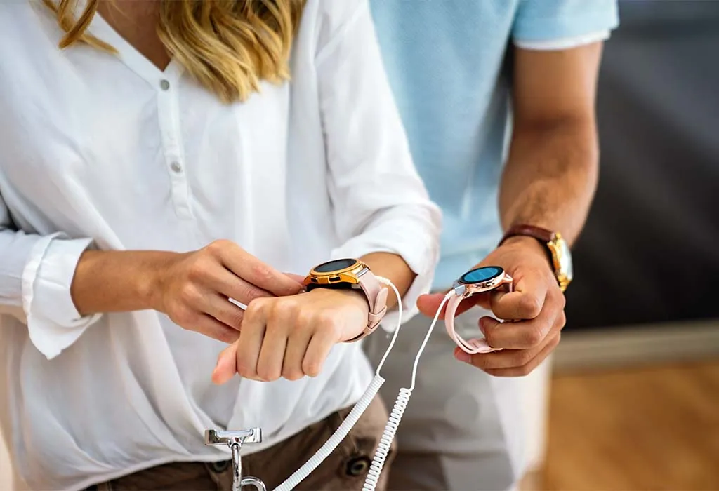 Couple’s Smartwatch Set Couple’s Smartwatch Set