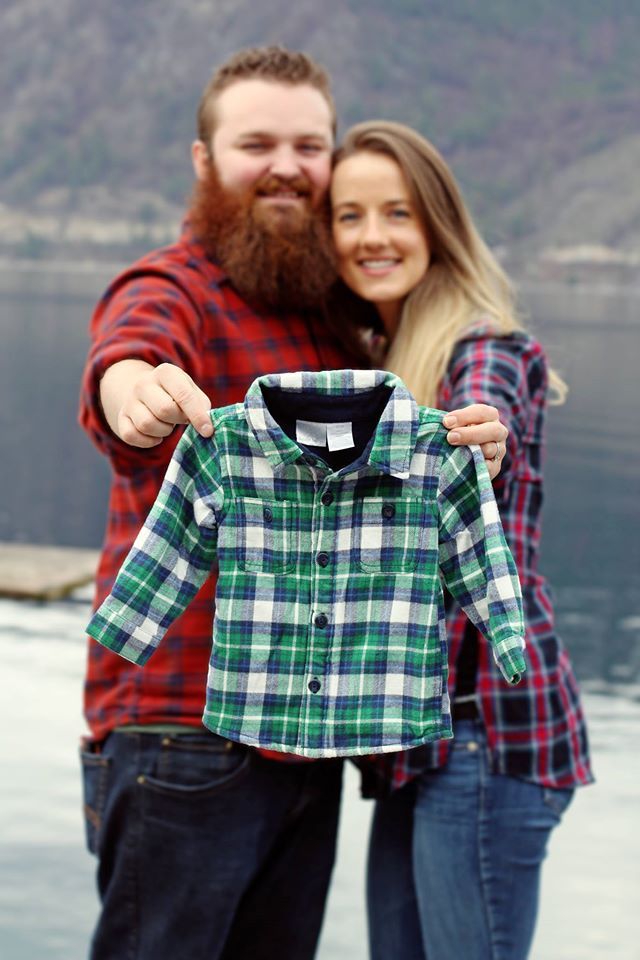 Flannel Shirt Reveal Fall Pregnancy Announcements