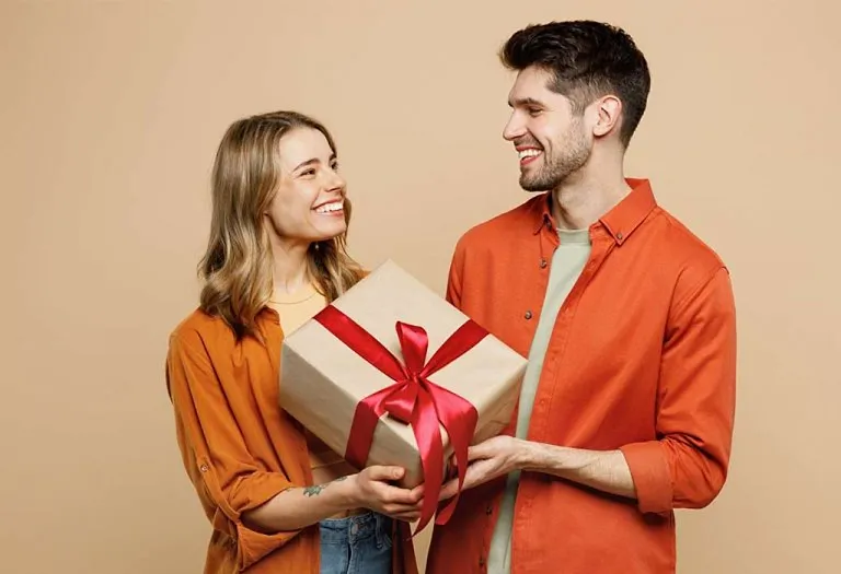 70+ Best Marriage Anniversary Wishes, Messages, & Quotes for Cousin