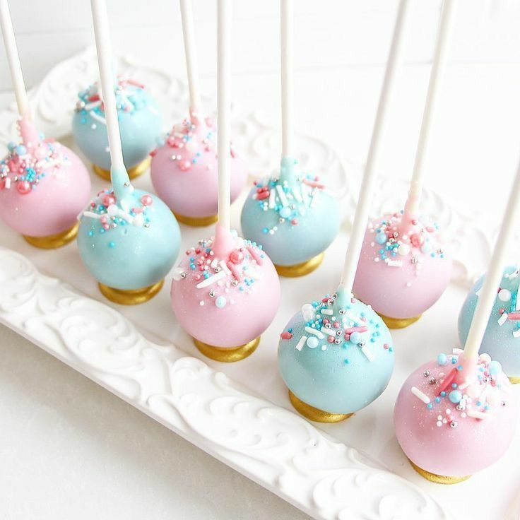 Gender Reveal Cookie Pops