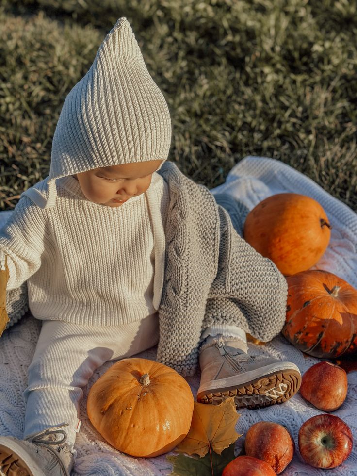 Cosy Knitted Outfit fall photography babies