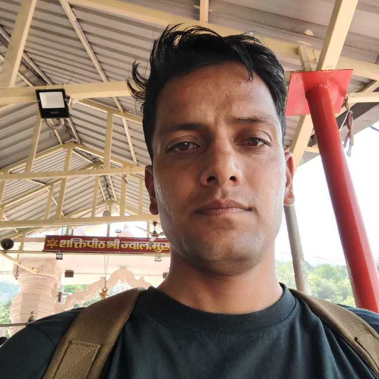 profile image of LUCKY THAKUR