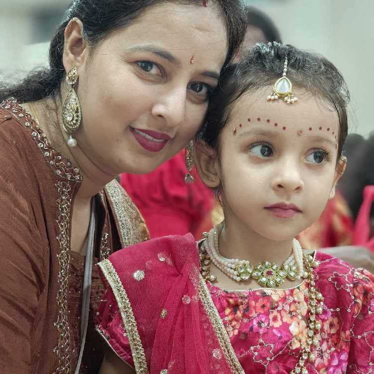 profile image of Chandni Tiwari Mishra