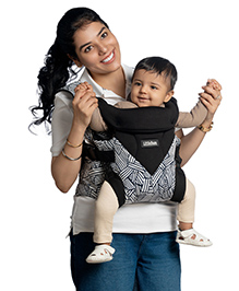Littlebum Monochrome Shoulder Baby Carrier | Ergonomic, Adjustable & Durable, Lightweight, Breathable, Adjustable and perfect for front and back carrying | Ideal for outdoor use, with added pockets for convenience